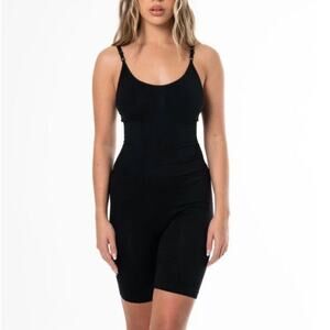 Black Seamless Sculpting Romper Sz XL NWOT